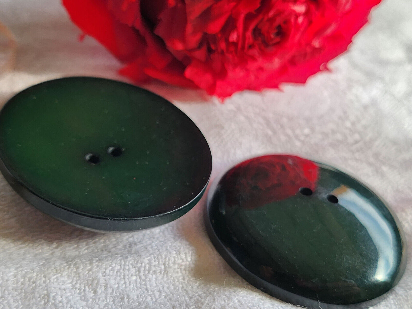 Duo gros boutons vintage vert incurvé XXL trou 4 cm ou 40 mm ref 120