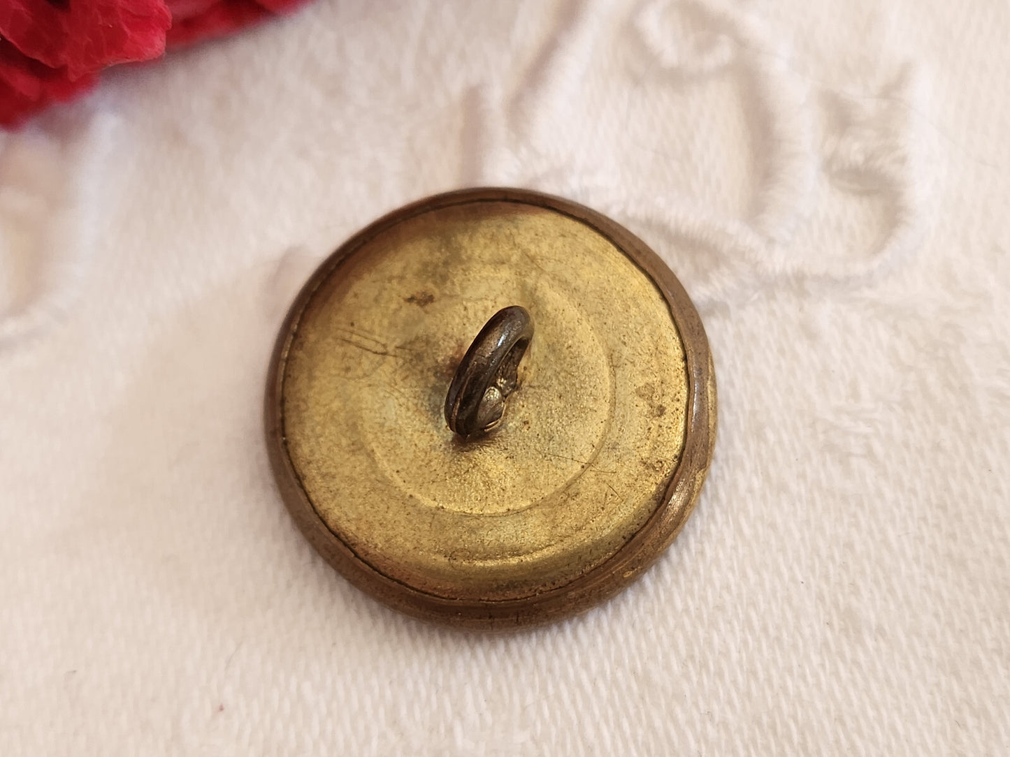 Ancien bouton ancien en métal motif 2,3 cm G16N