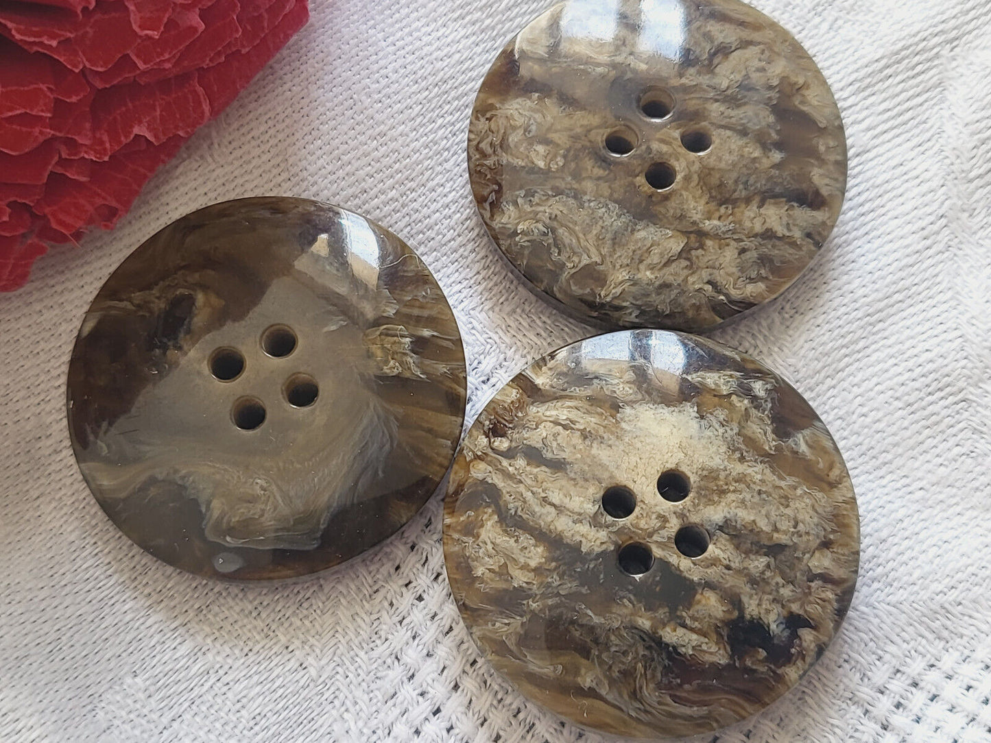 Trio gros boutons vintage marron ombragé épais 2,7 cm à trous ref 996