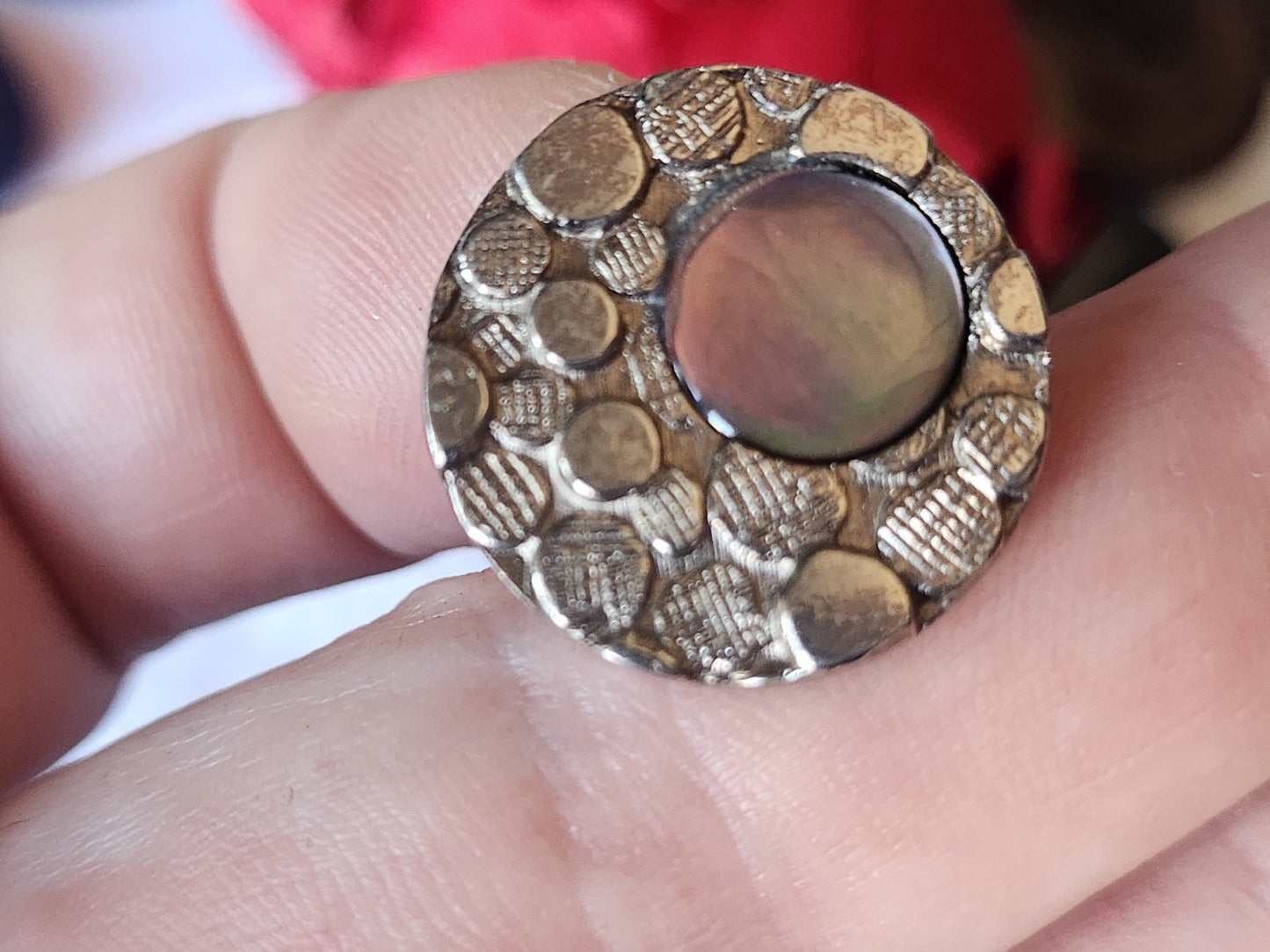 bouton ancien metal argenté coeur en nacre 2 cm vintage pied D11B