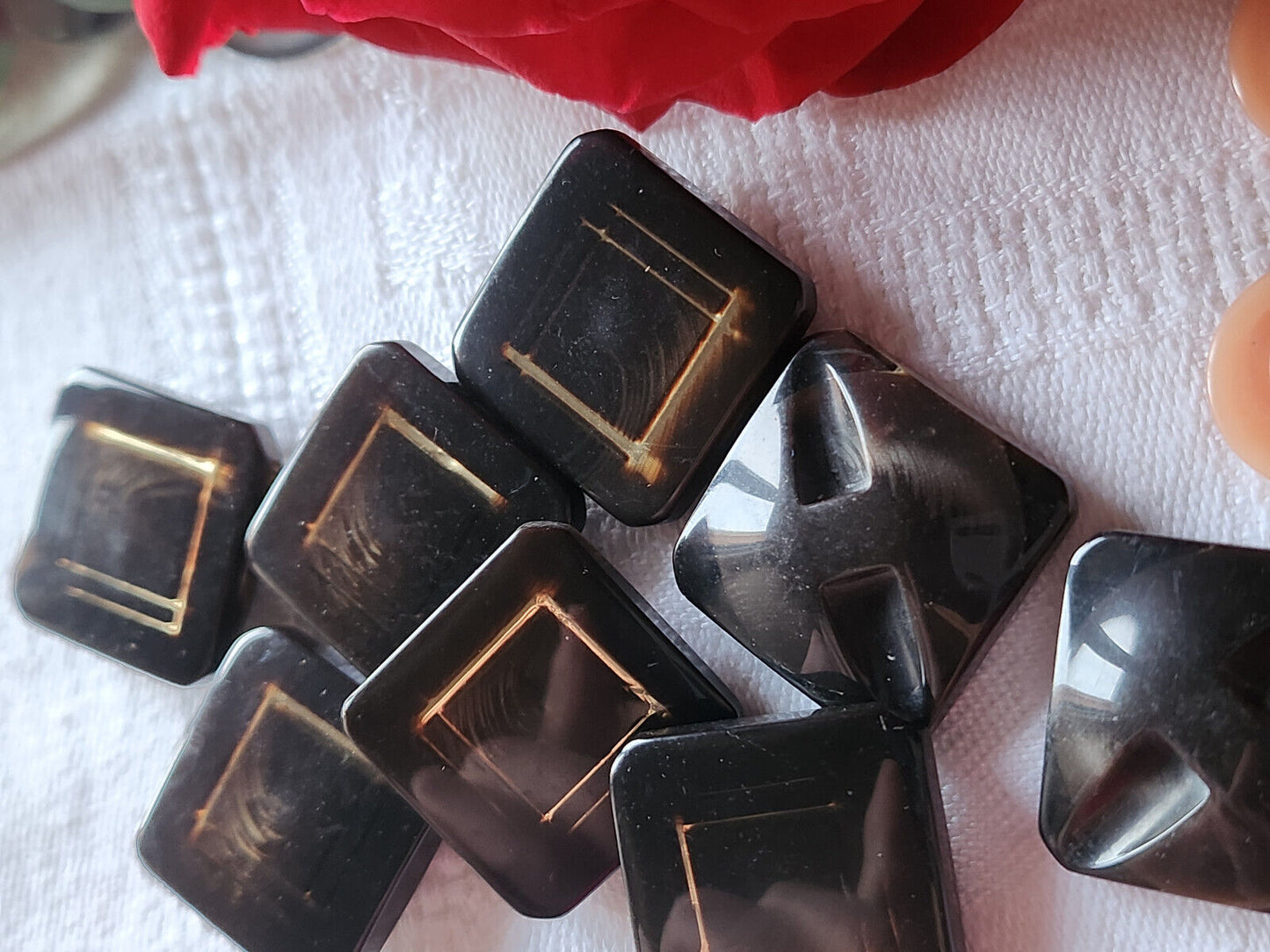 Lot 6 jolis boutons vintage marron inclusion doré carré pied 2,1 cm ref 1783