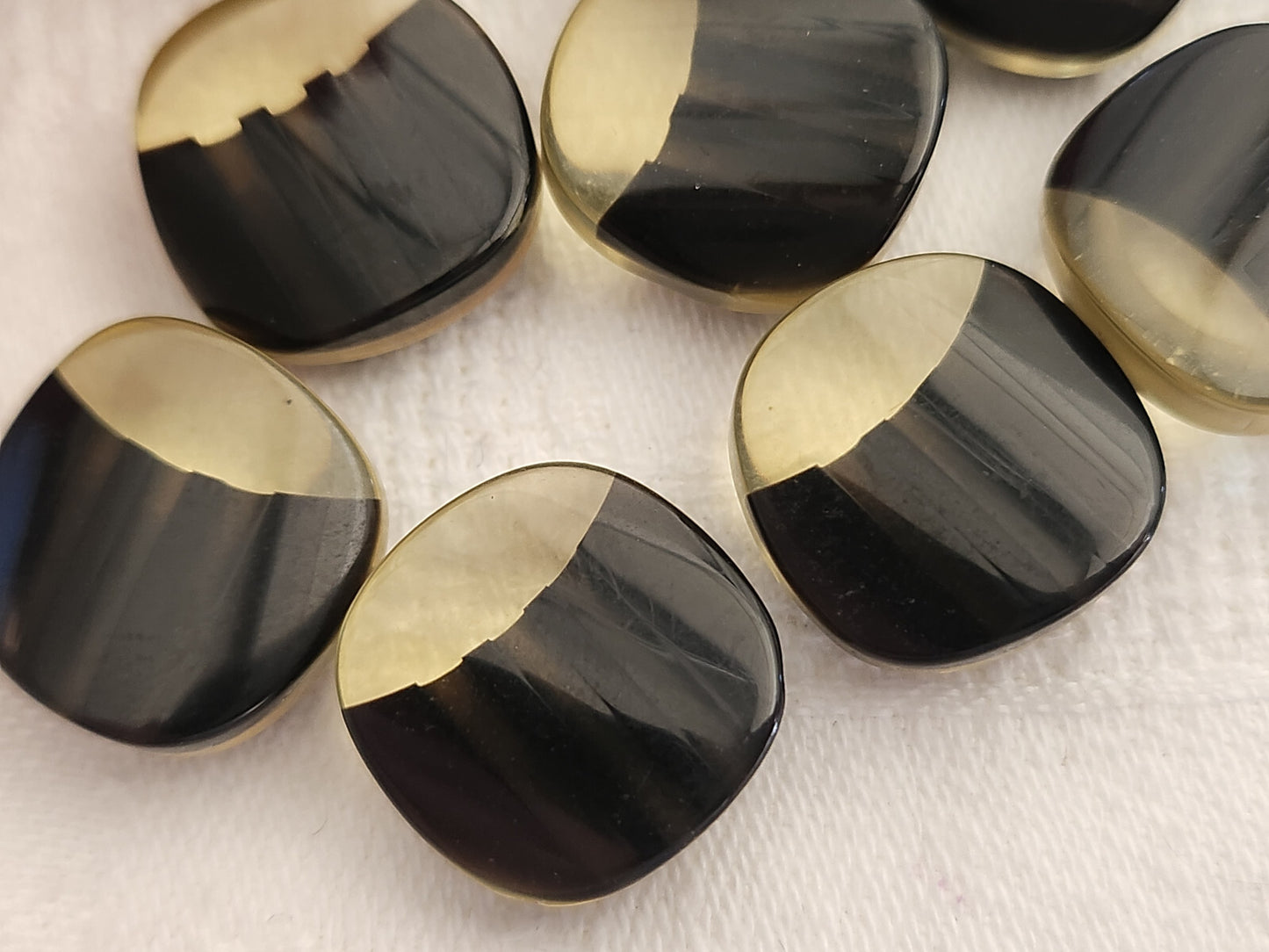 Lot 9 boutons vintage marron noir transparent 1,6 cm pied ref 226