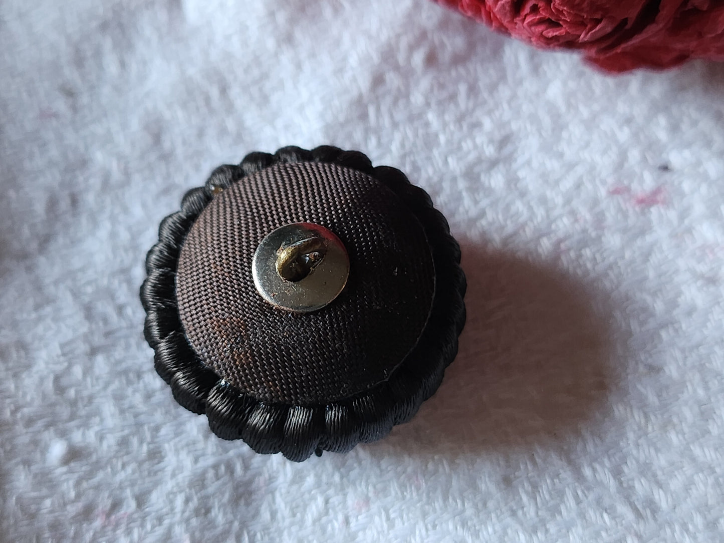 Superbe bouton ancien passementerie perlé marron vintage couturier 3 cm ref 5495