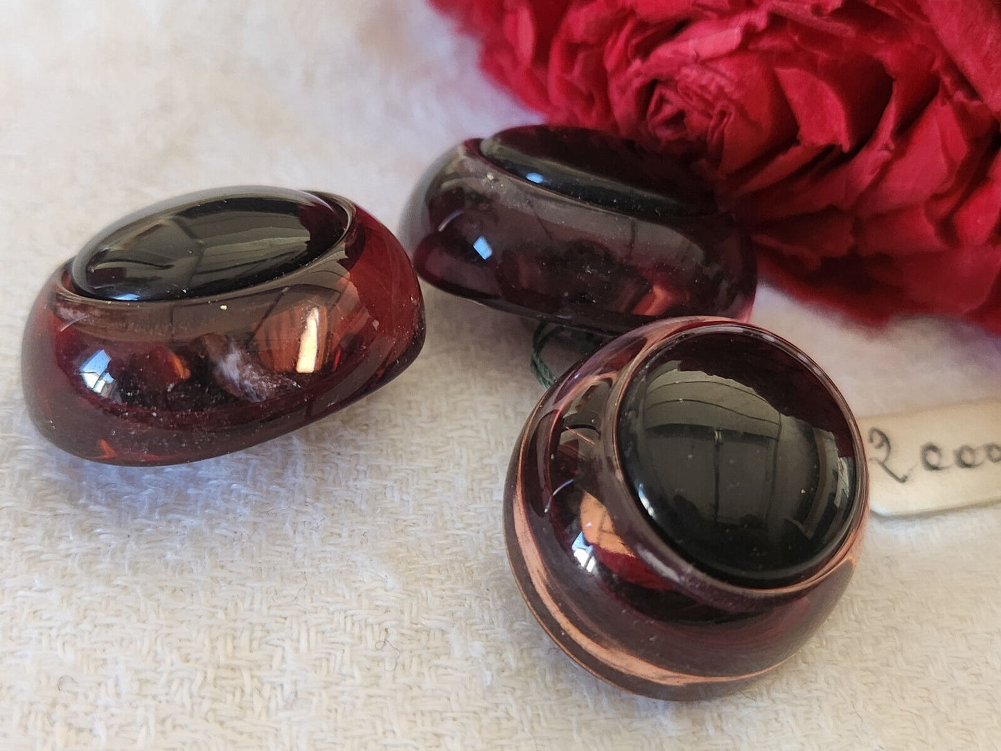Trio boutons vintage ovale violet orange interresant bombé 2 sur 2,5 cm ref 223
