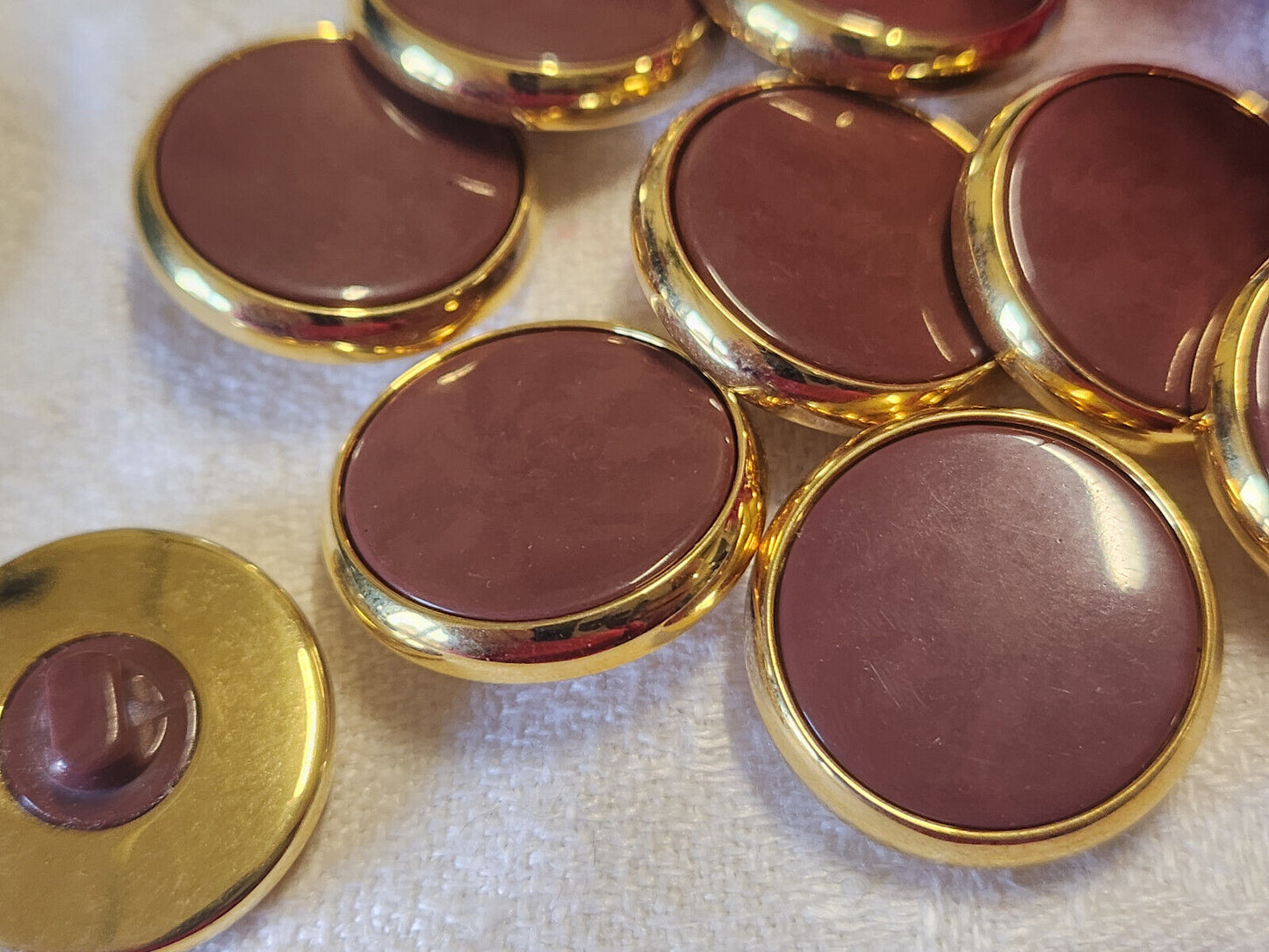 Lot 6 boutons vintage marron doré pied 2,3 cm lourd métal ref 165