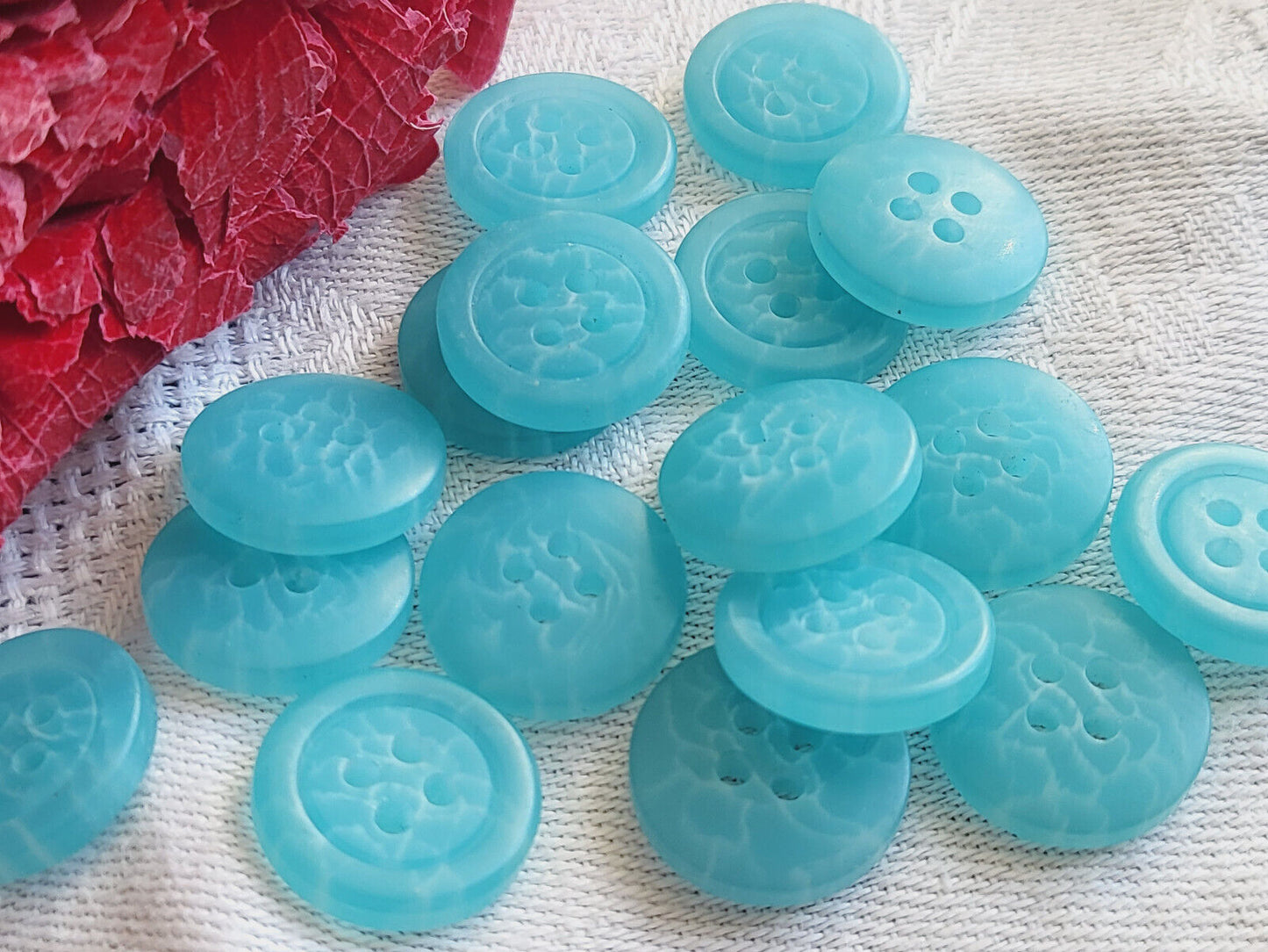 Lot 15 petits boutons vintage bleu effet craquelé diamètre 1,4 cm ref 5787