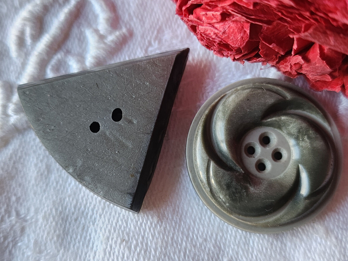 Collection duuo boutons anciens art deco gris 2,6 et 3 cm D9O