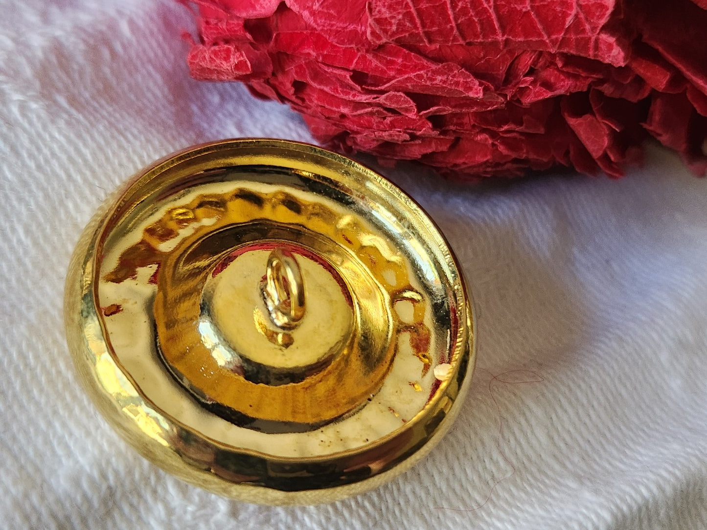 Gros bouton vintage en métal doré strass resine orange 2,6 cm G14B