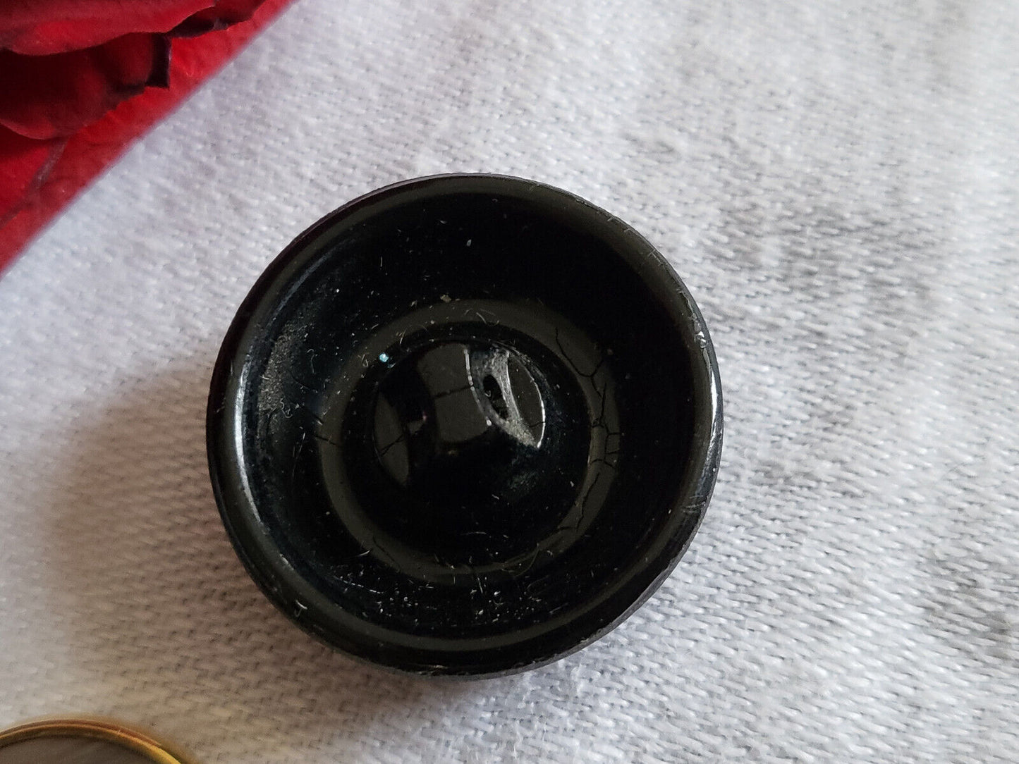 Haut bouton ancien en verre bleu noir vintage diamètre: 2,1 cm G8C