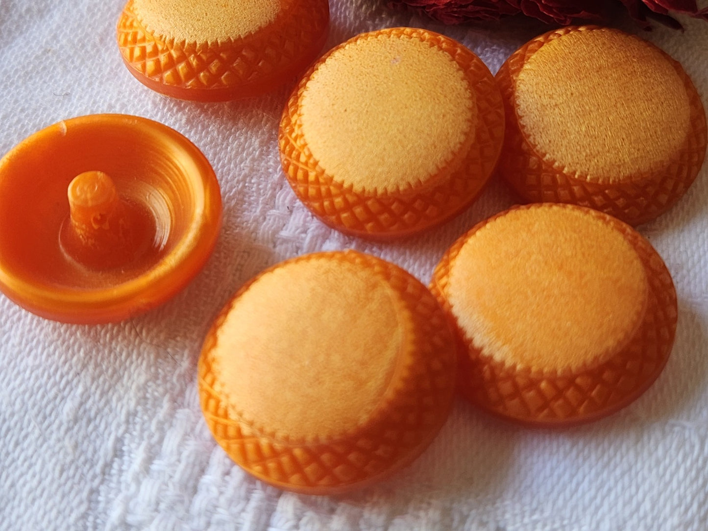 Lot 6 boutons vintage à pied orange 2,1 cm ref 5419