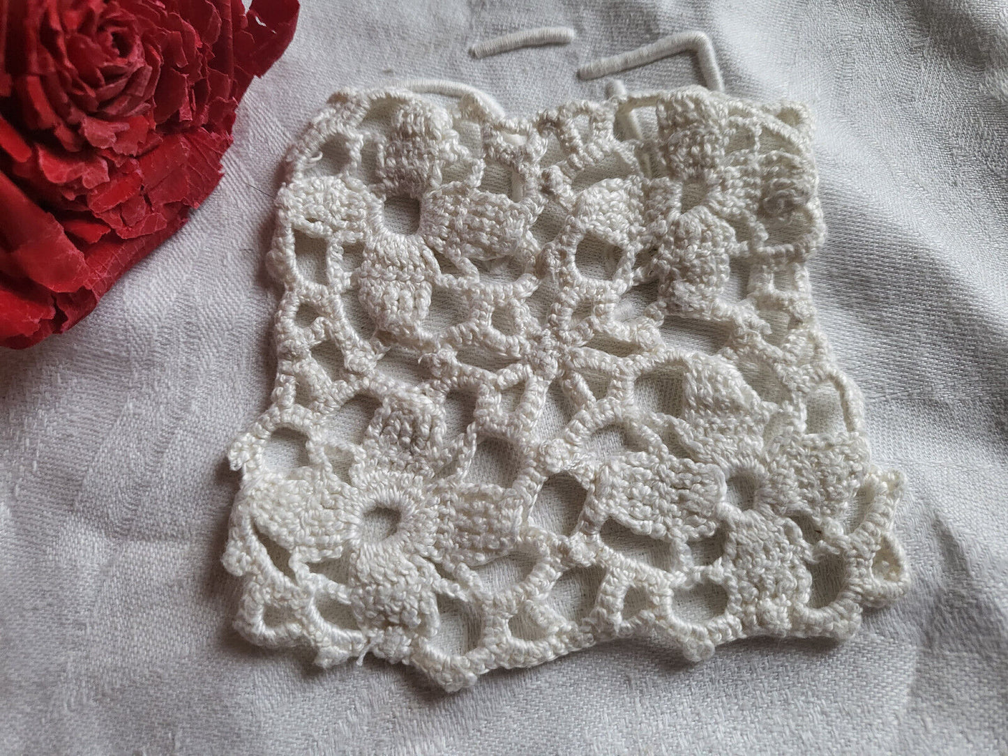 Application incrustation dentelle crochet 9,5 sur 9,5 cm T15-26