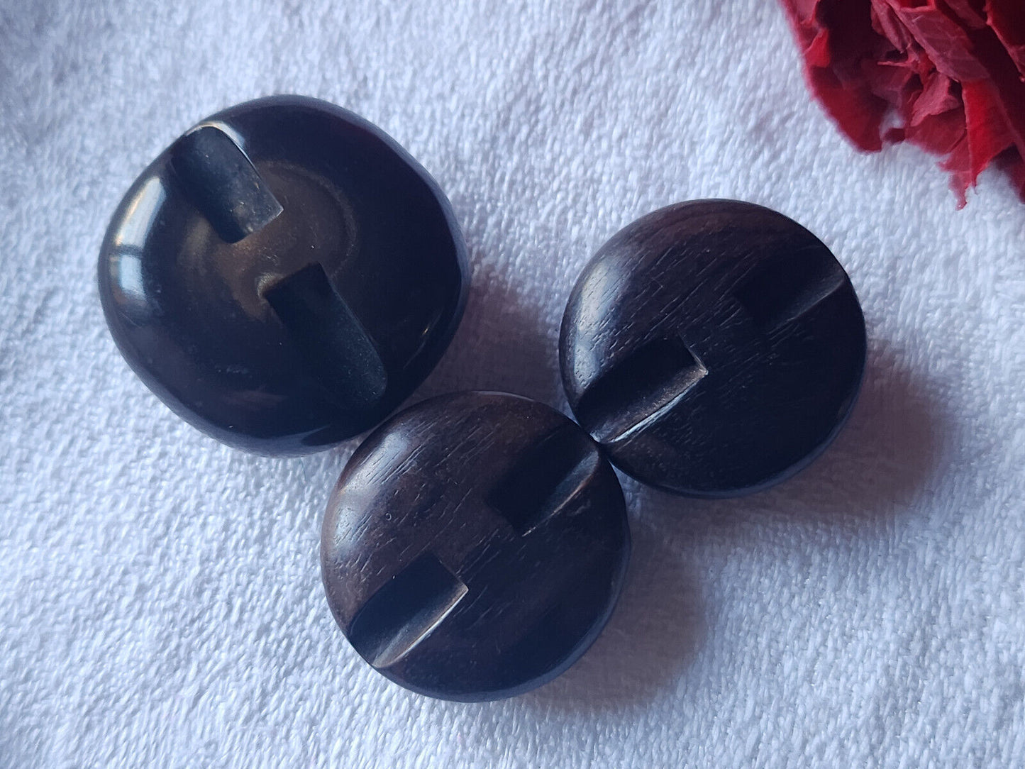 TRio boutons vintage en bois collection originaux 2,5 et 2,2 cm ref 2345