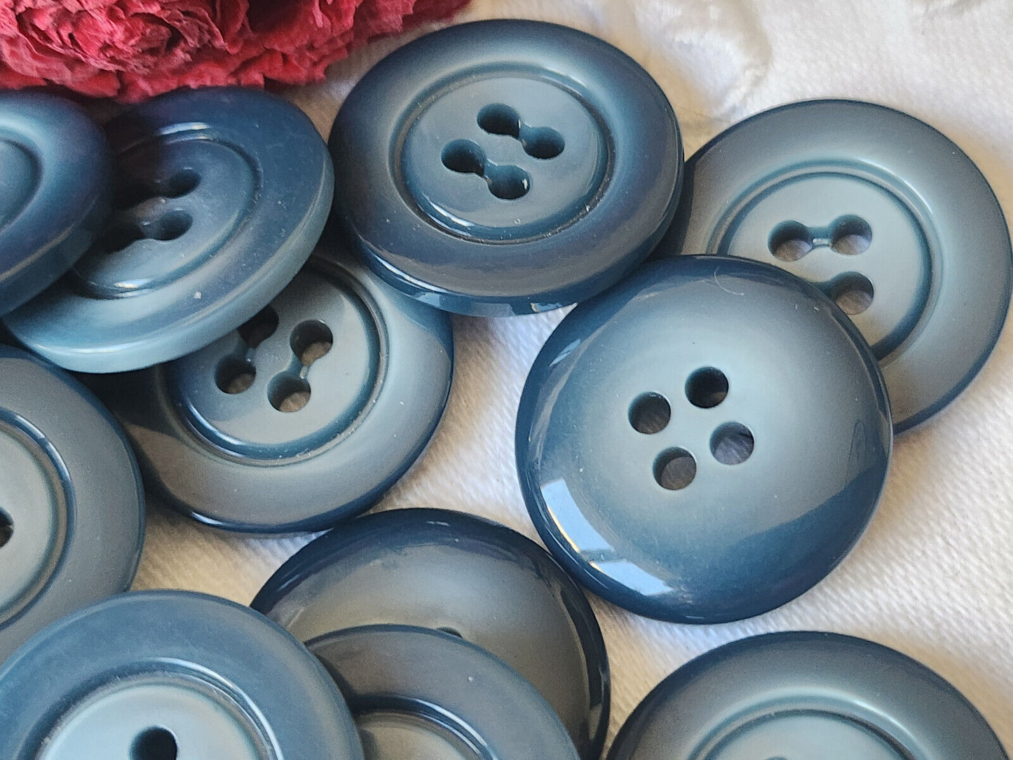 Lot 6 gros boutons vintage bleu lumineux à trous 2,4 cm ref 3023