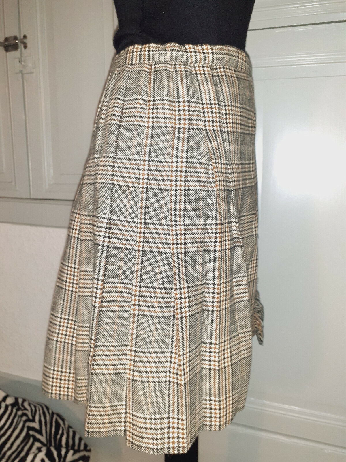 Pur vintage ancienne jupe style écossaise courte indémodable taille 36? B7