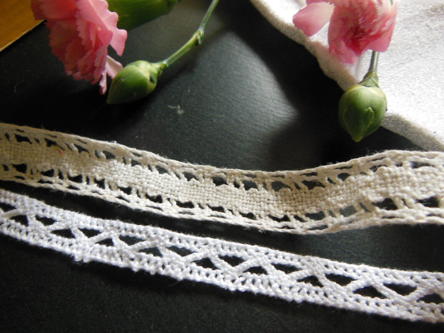 Duo petits coupons de dentelle ancienne 90 cm et 1 mètre 20 T15-37
