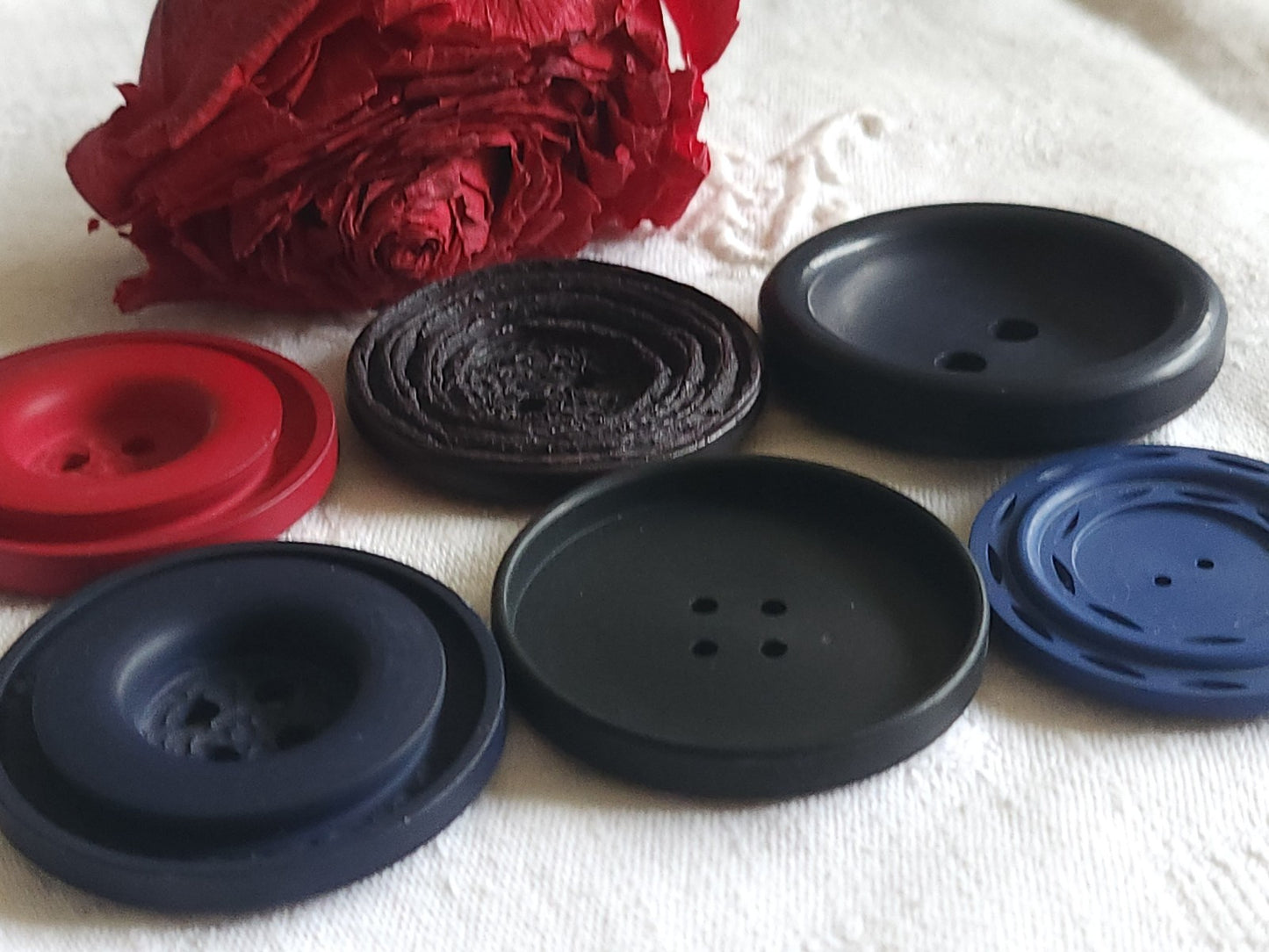 Lot 6 énormes boutons vintage 3,8 à 4,8 cm manteaux XXL ref 6068