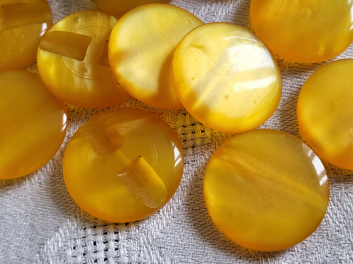 Lot 6 lumineux boutons vintage orange / jaune à pied 2,3 cm ref 5516