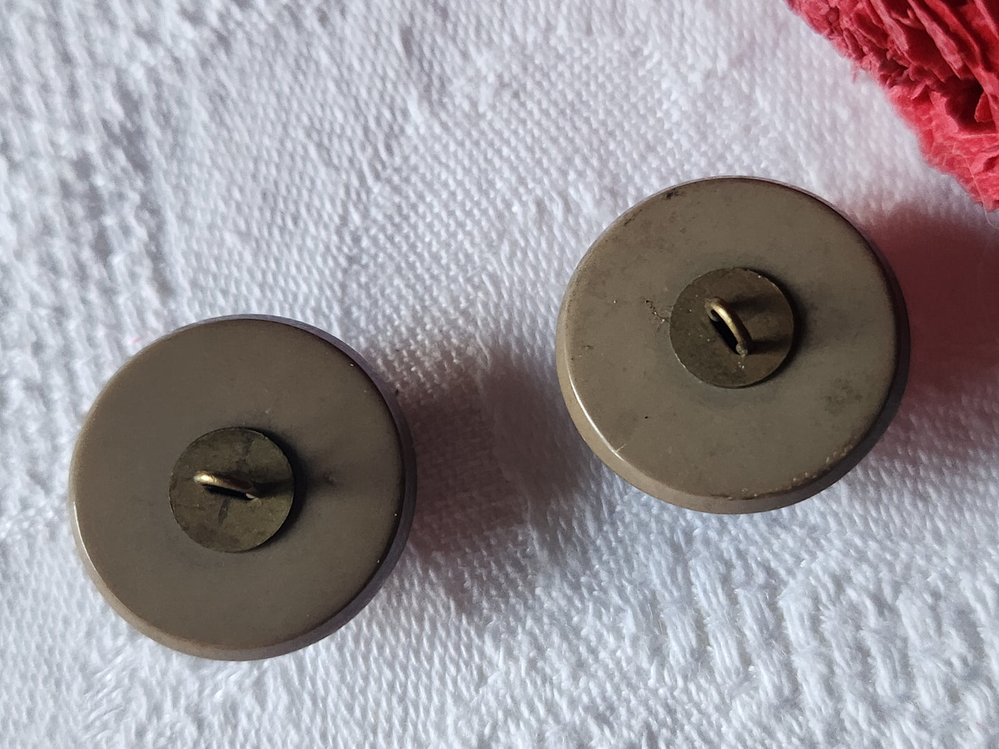 Duo boutons anciens coeur en cuir gris 2 cm G8J