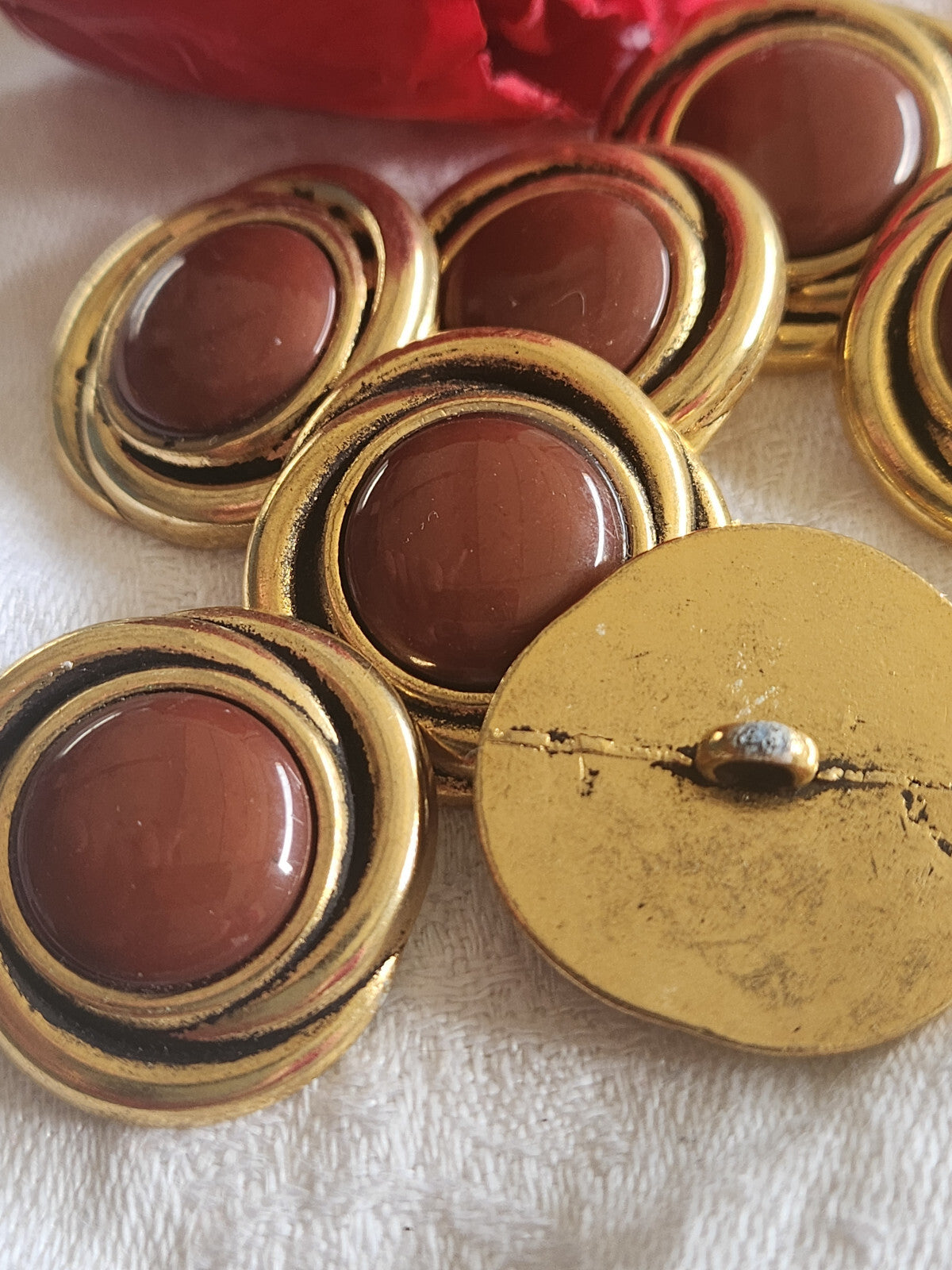 Lot 6 gros boutons anciens en metal coeur 2,4 cm lourd marron ref 1717
