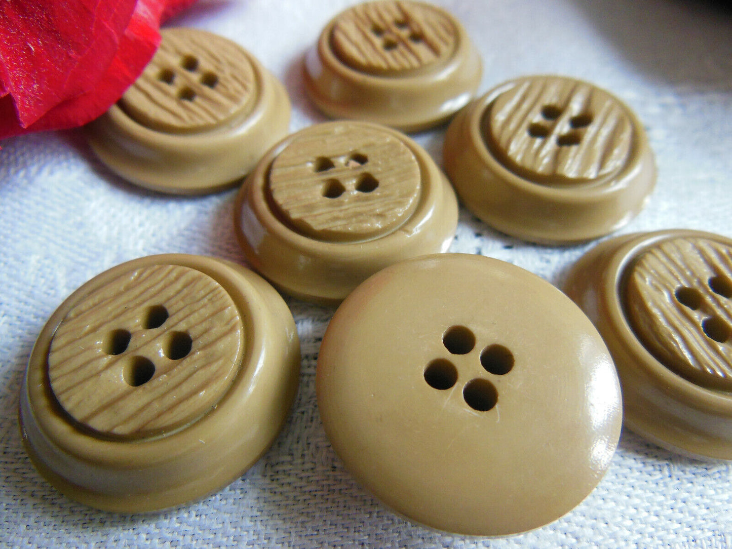 Lot 7 boutons vintage marron clair haut 2,2 cm ref 498
