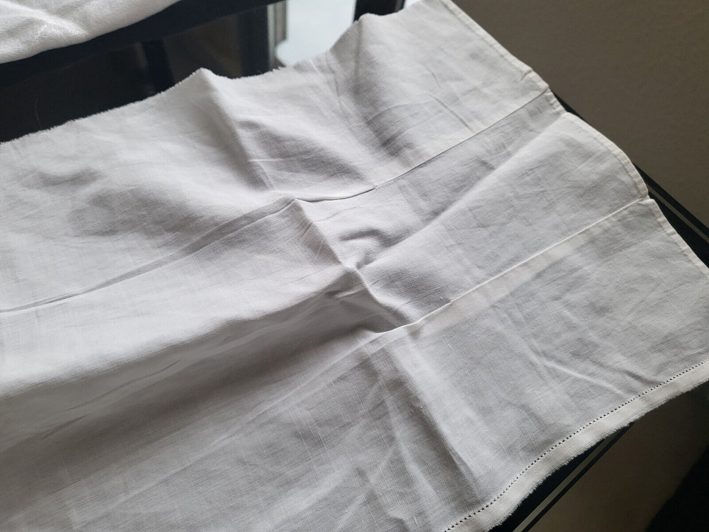 Broderie ancienne partie de plastron chemisier pour création broderie T6