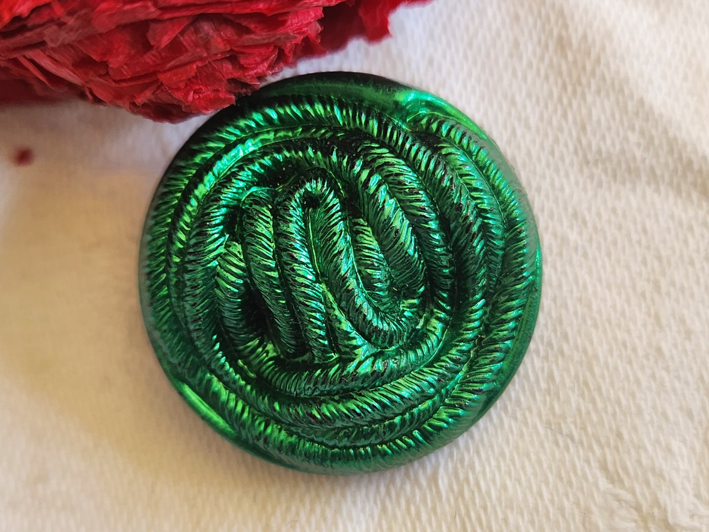 Gros bouton en verre vintage ancien 2,6 cm vert satiné superbe G19G