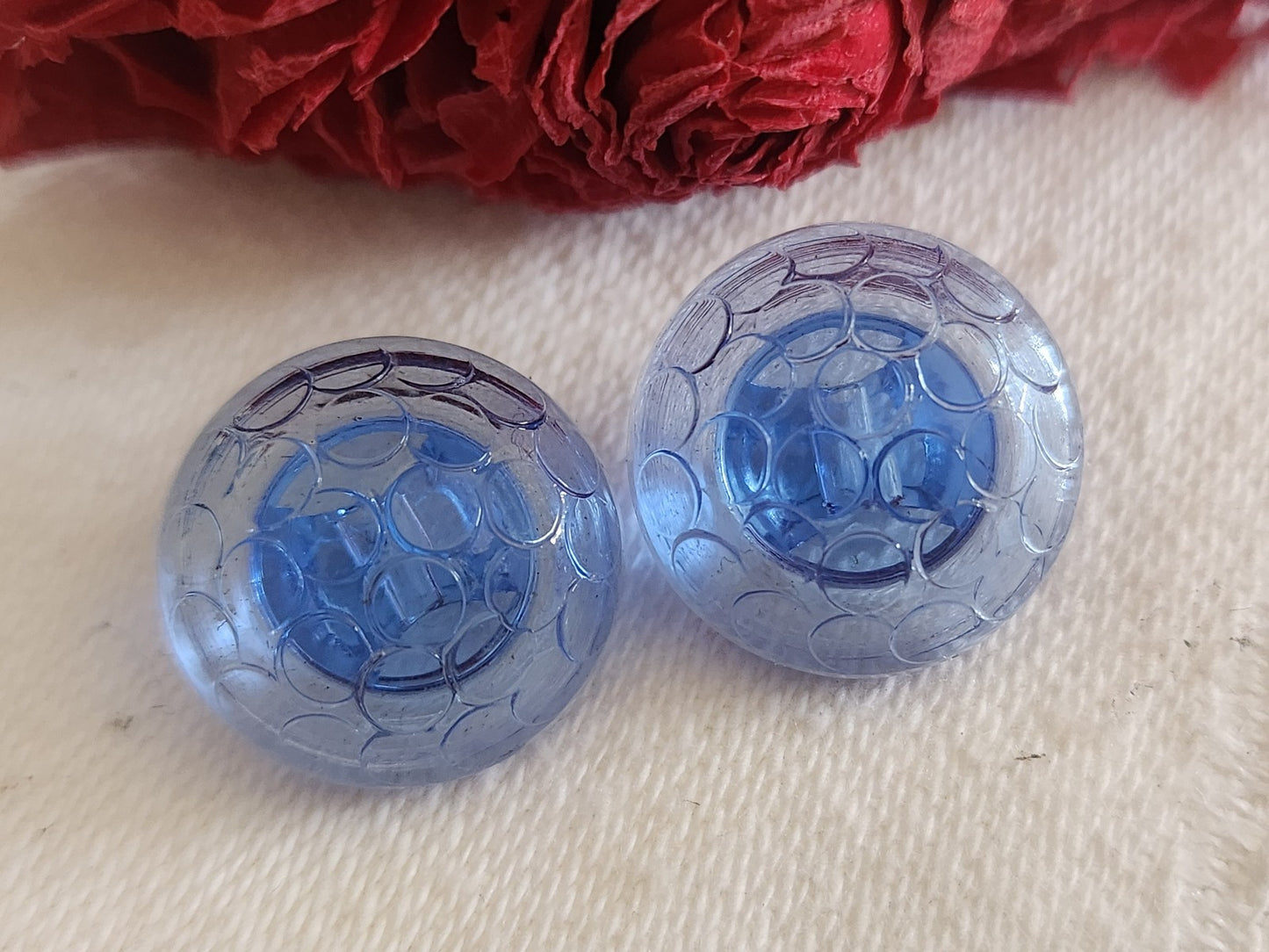 Duo boutons vintage en verre bleu alveole bombé 1,6 cm G7A