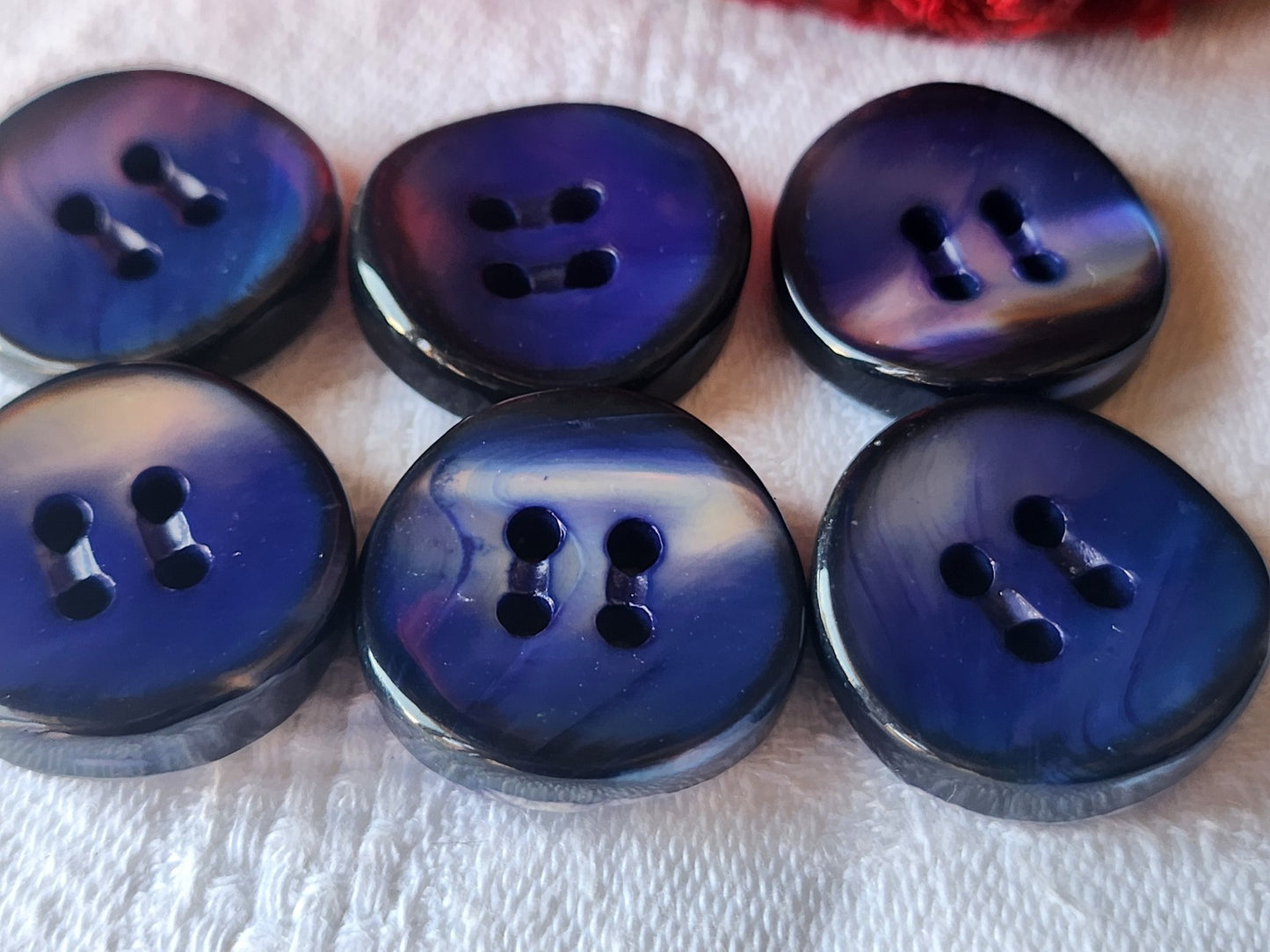 Lot 6 boutons anciens en nacre bleu épais bord 2,2 cm lourd ref 5476