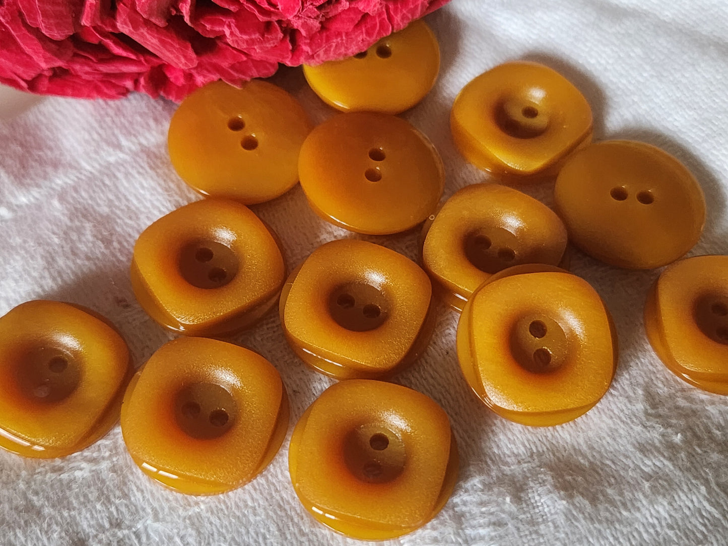 Lot 12 boutons vintage marron camel à trous 1,7 cm ref 5336