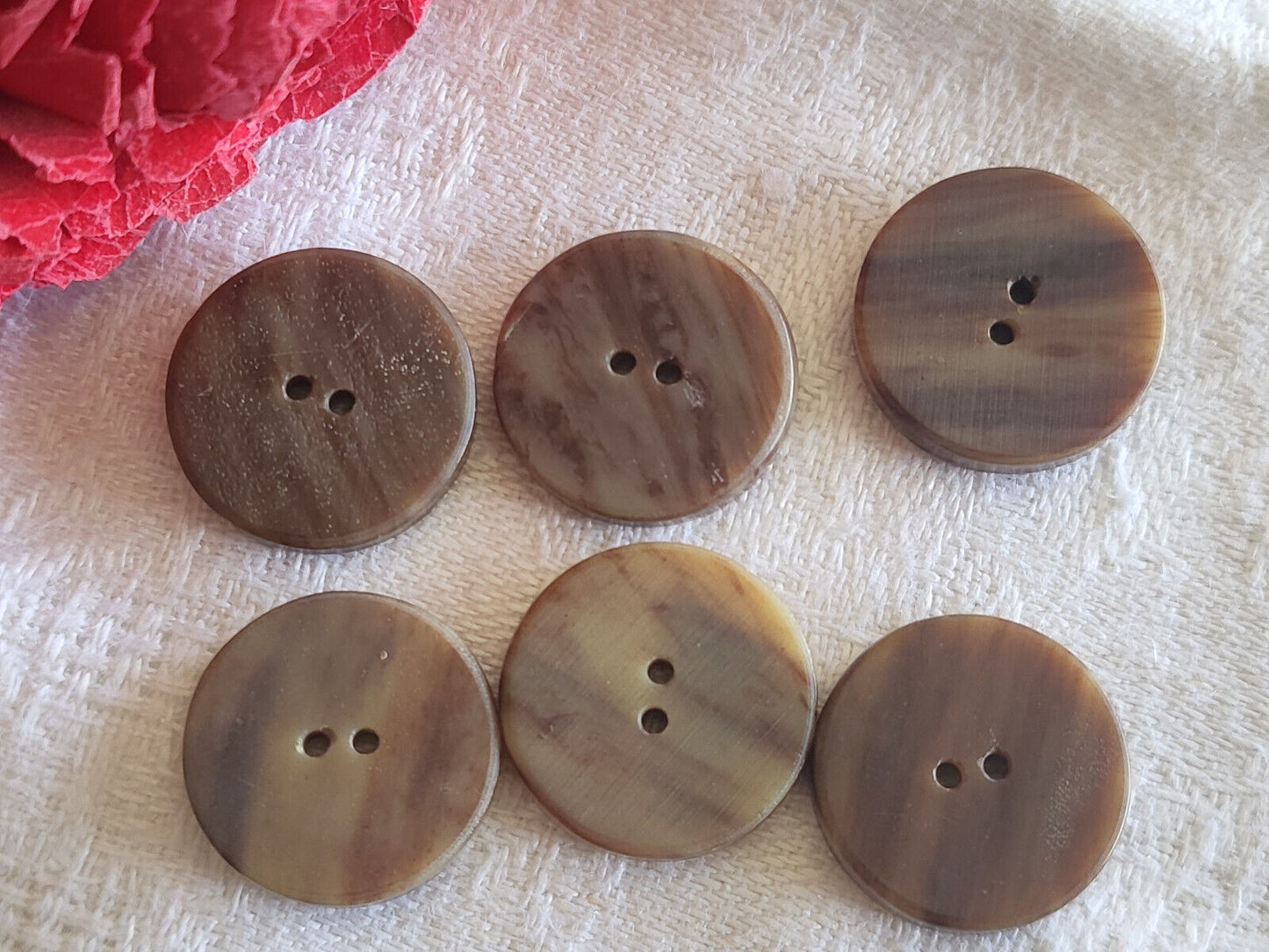 Lot 6 boutons anciens en galalithe petits série marron moucheté 1,6 cm ref 5945