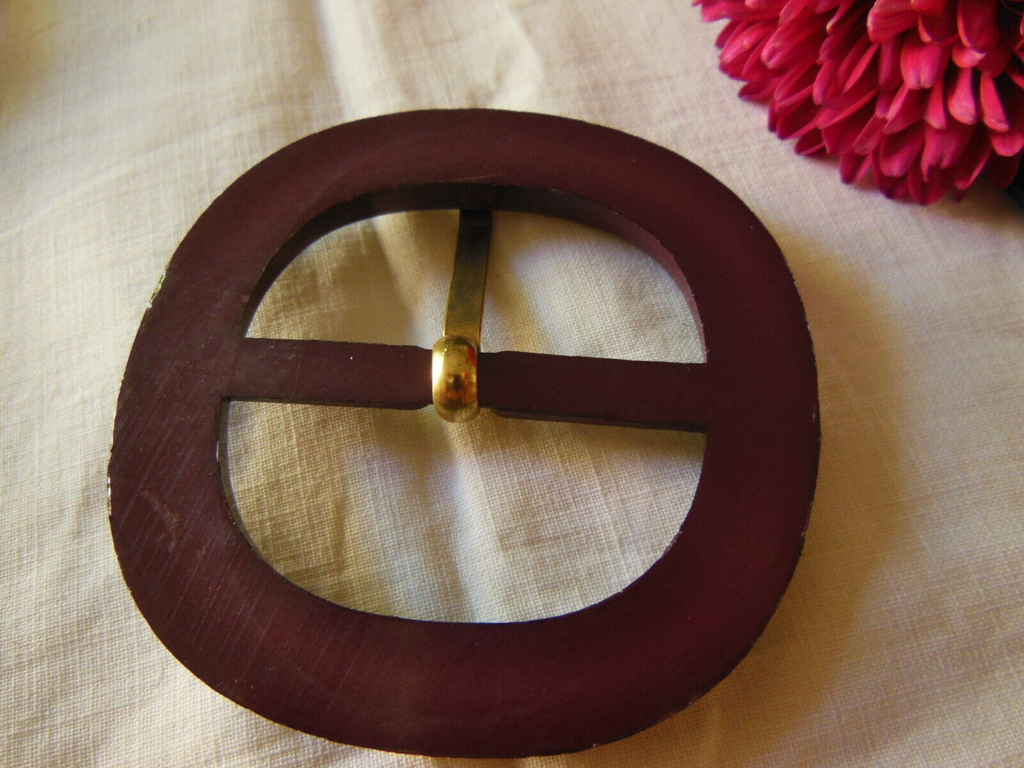 Boucle de ceinture vintage grosse violet/lie de vin ronde 6 sur 6 cm ME1