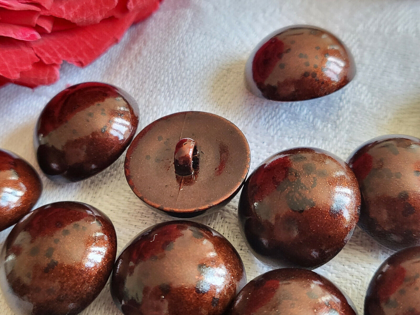 Lot 12 boutons marron métallisé tacheté bombé diamètre: 1,8 cm ref 5541
