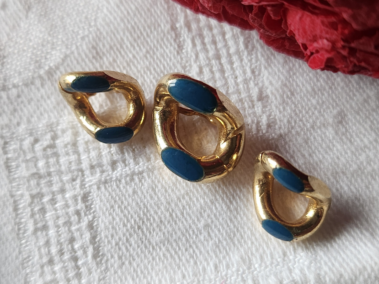 Trio boutons vintage métal maillon bleu 1,4 sur 1,5 cm 1,1 sur 1,2 cm G2C