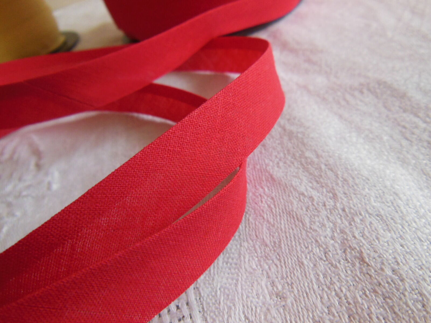 Biais vintage ruban bordure rouge 5 mètres sur 1,5 cm