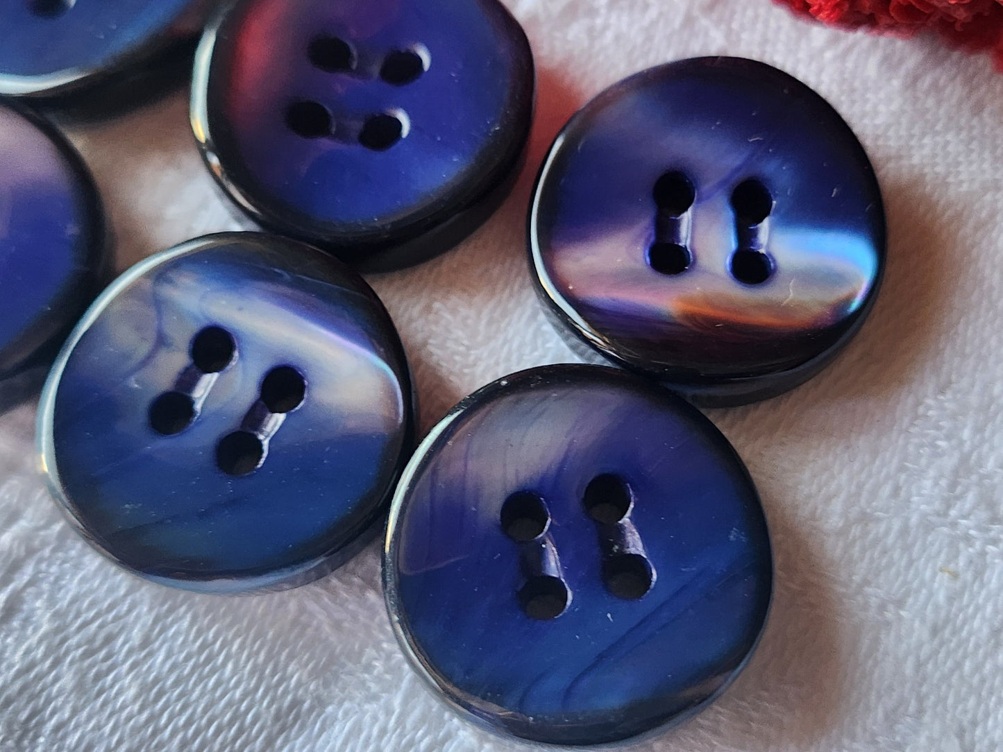Lot 6 boutons anciens en nacre bleu épais bord 2,2 cm lourd ref 5476
