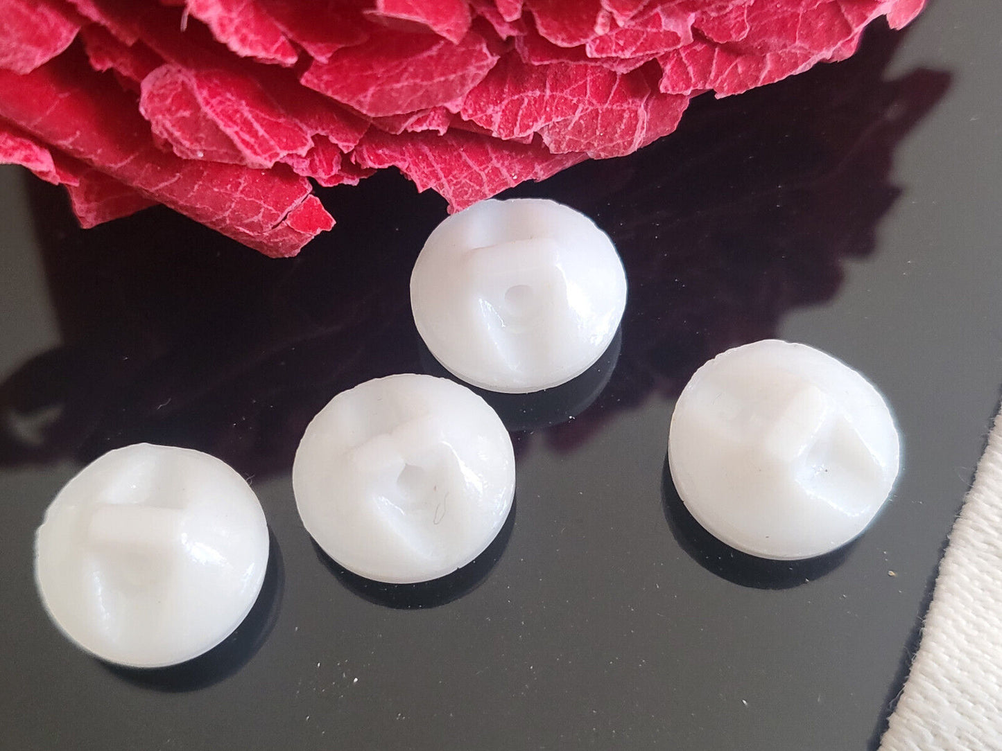 Lot 4 mini boutons anciens en verre wagon train collection enfant 1,1 cm D9B