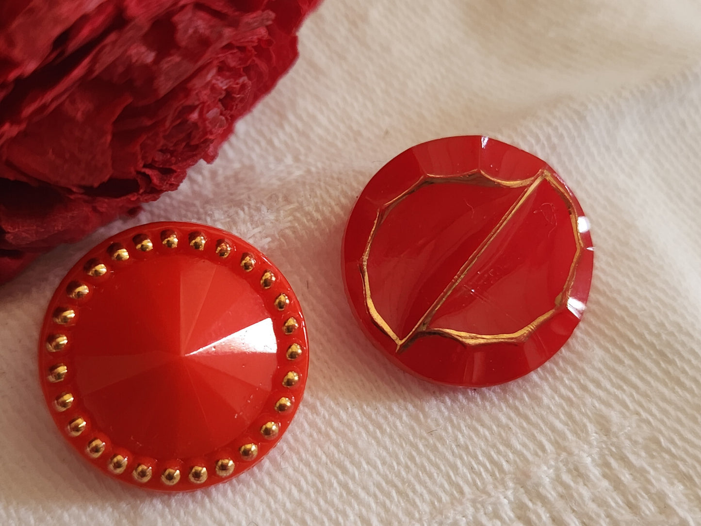 Duo boutons vintage en verre trouge doré 1,7 cm G16D