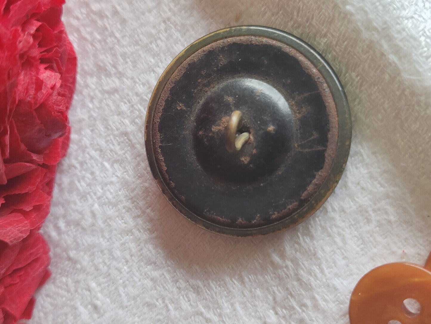 gros bouton ancien en celluloid vert pied collection diamètre 3,1 cm D14D