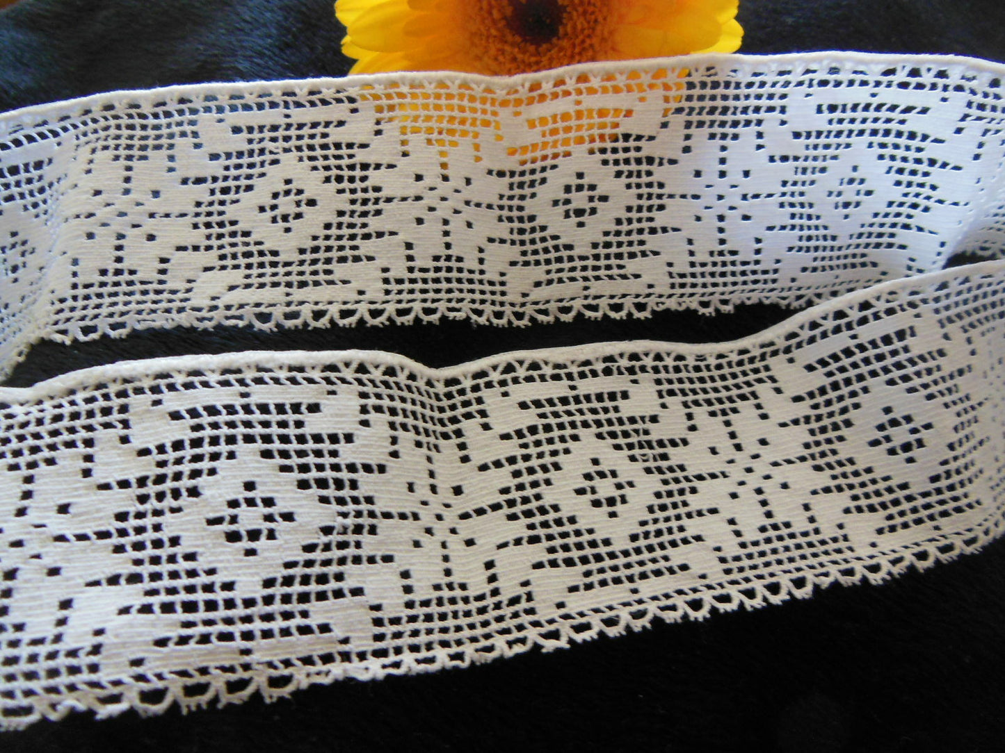 Bas jupon ancien poupée bebe dentelle bien blanche 60 cm sur 4 cm T3-40