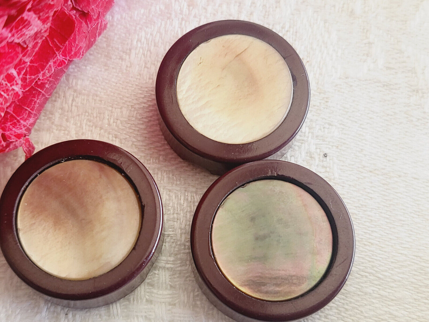 Trio boutons vintage à pied cabochon en nacre marron gris 2 cm pied G9K