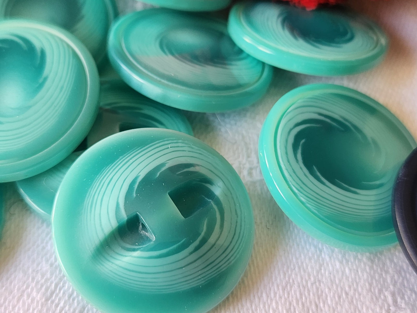 Lot 8 gros boutons vintage camaieu bleu turqouise 2,5 cm pied ref 5418