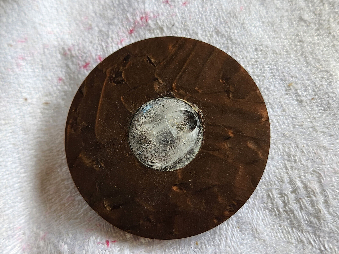 Énorme bouton vintage imposant marron pied XXL 4,1 cm volume ref 5983