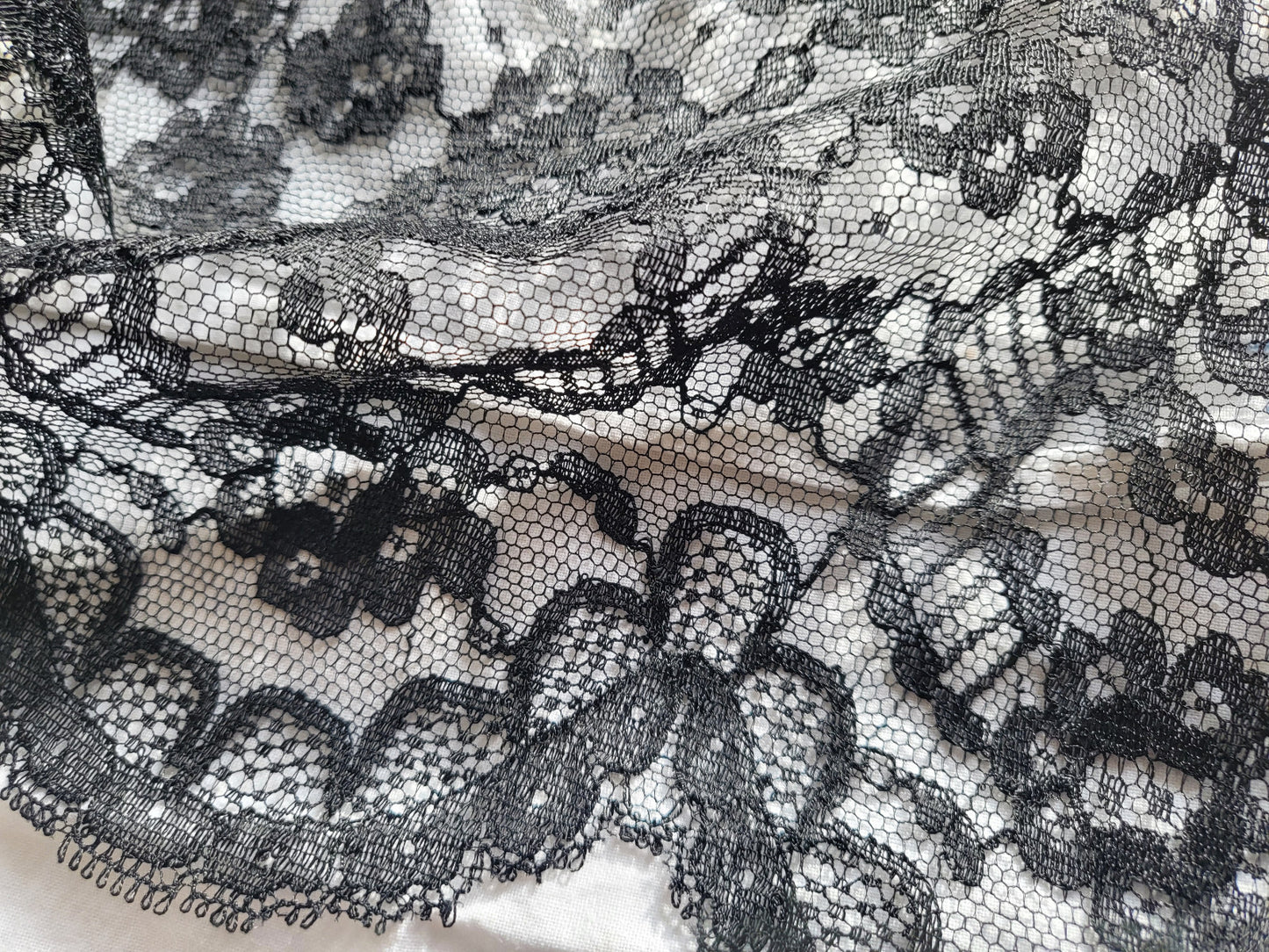 Dentelle vintage noire jupon extra large jupon 4 mètres 80 /30 cm volant B4