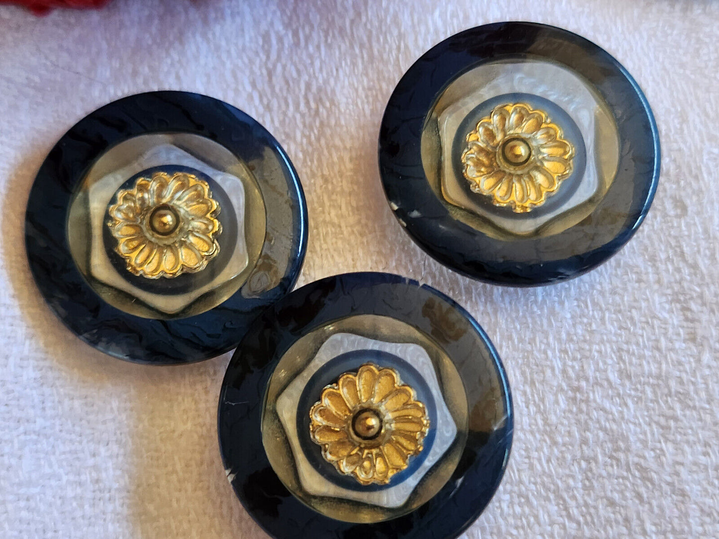 Trio boutons vintage bleu foncé inclusion doré pied 2,2 cm ref 5074