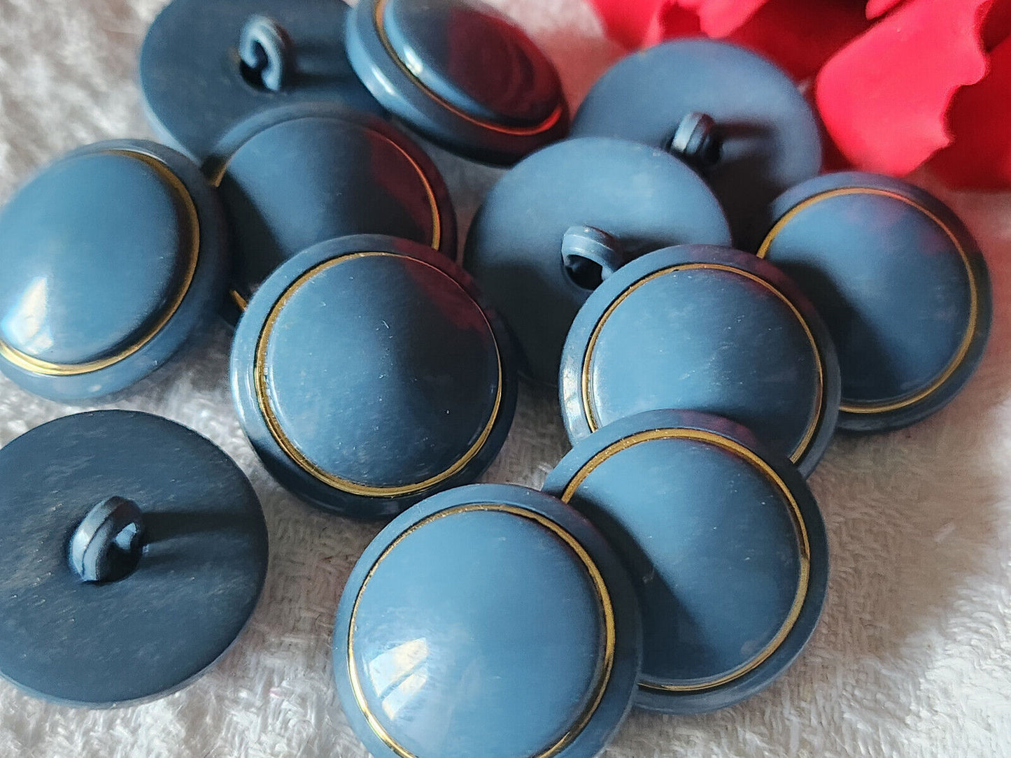 Lot 6 boutons vintage bleu doré à pied bombé 1,8 cm ref 227