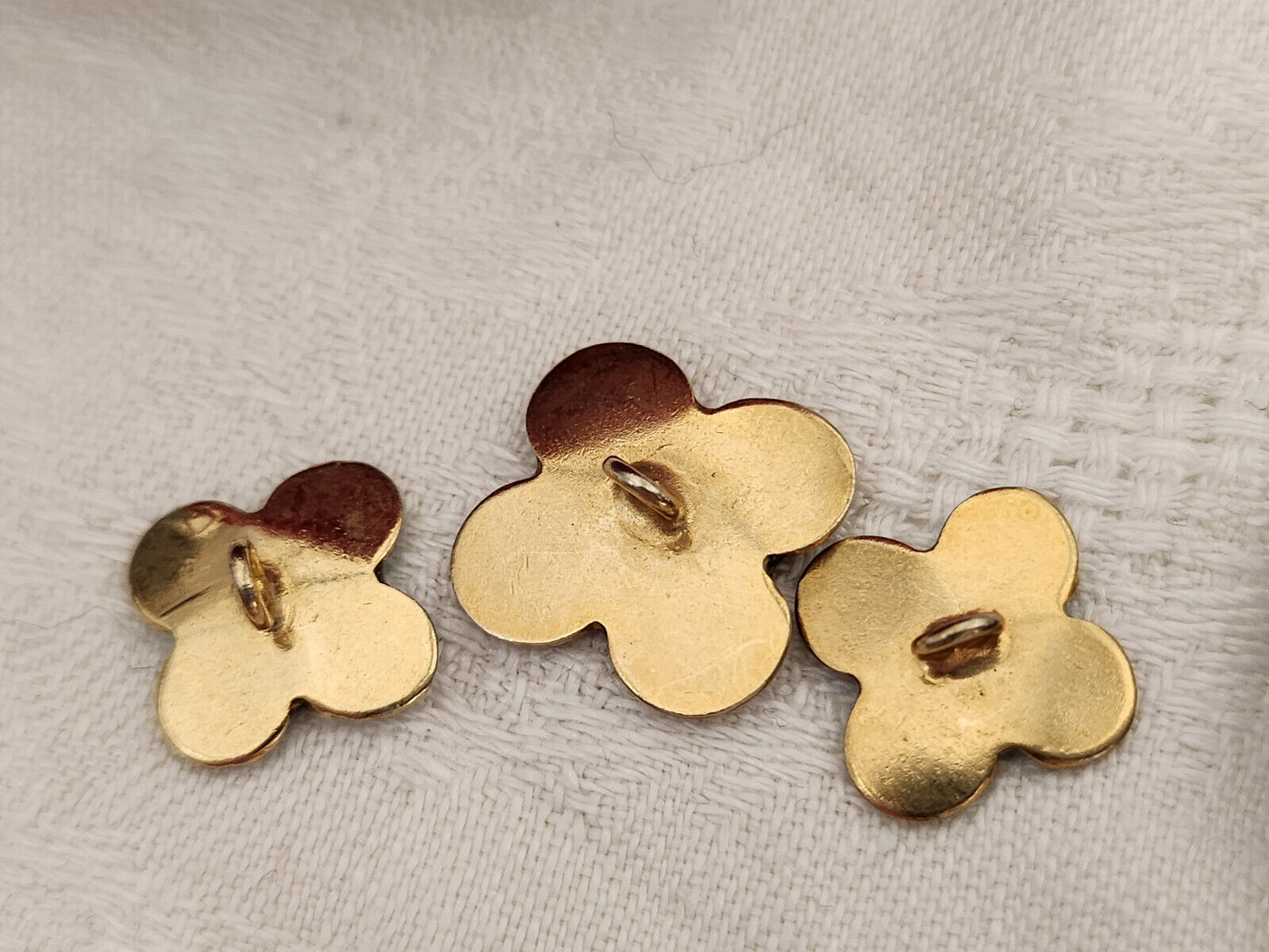 Trio boutons vintage en métal jolis 1,5 et 1,3 cm G16D