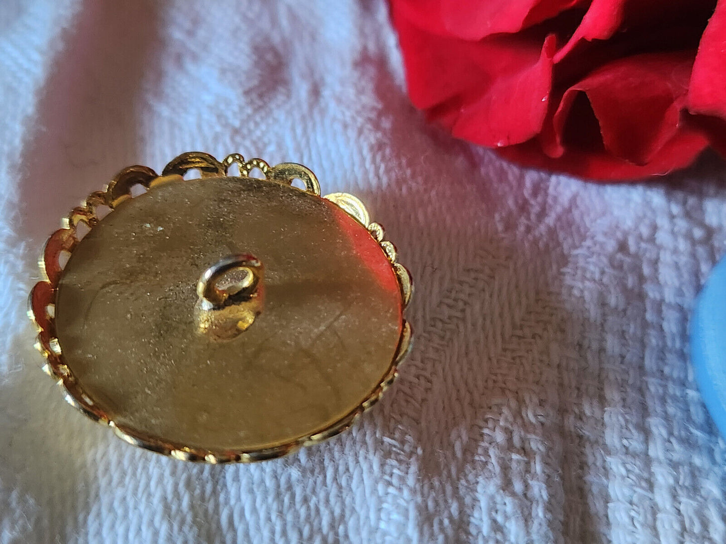 Gros bouton vintage métal bombé filgramé pied 2,5 cm ref 663