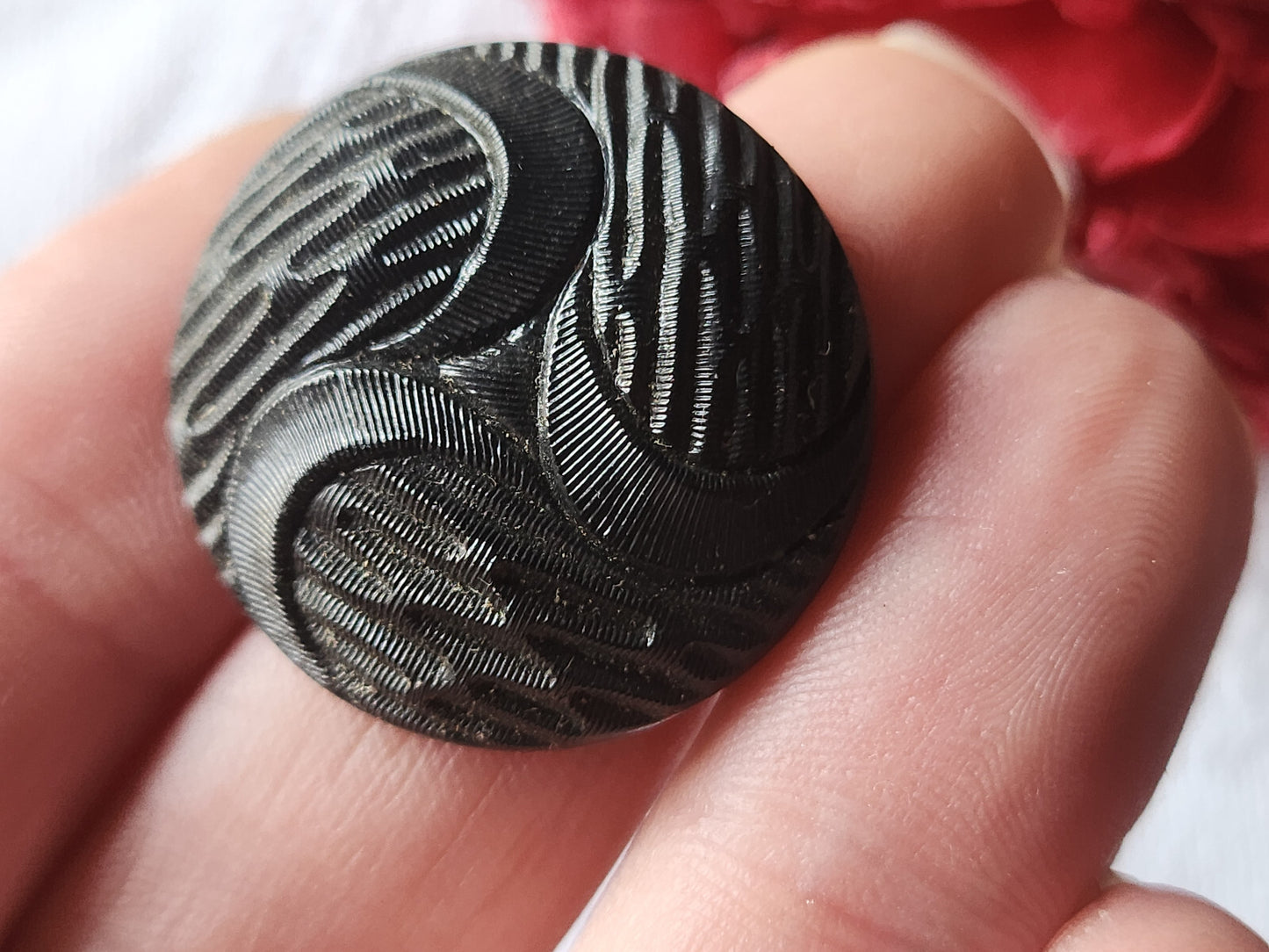 Gros bouton anciens en verre noir à pied métal art deco 2,7 cm ref 1990