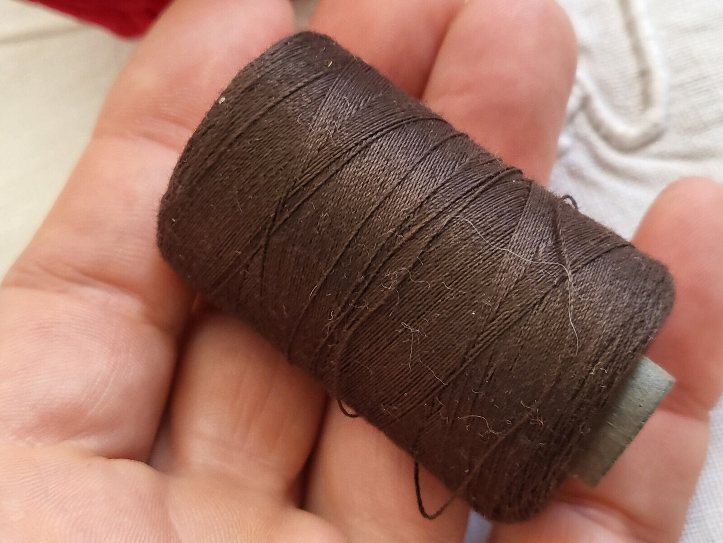 Grosse bobine ancienne fil marron 16 grammes couture mercerie ancien T1-614