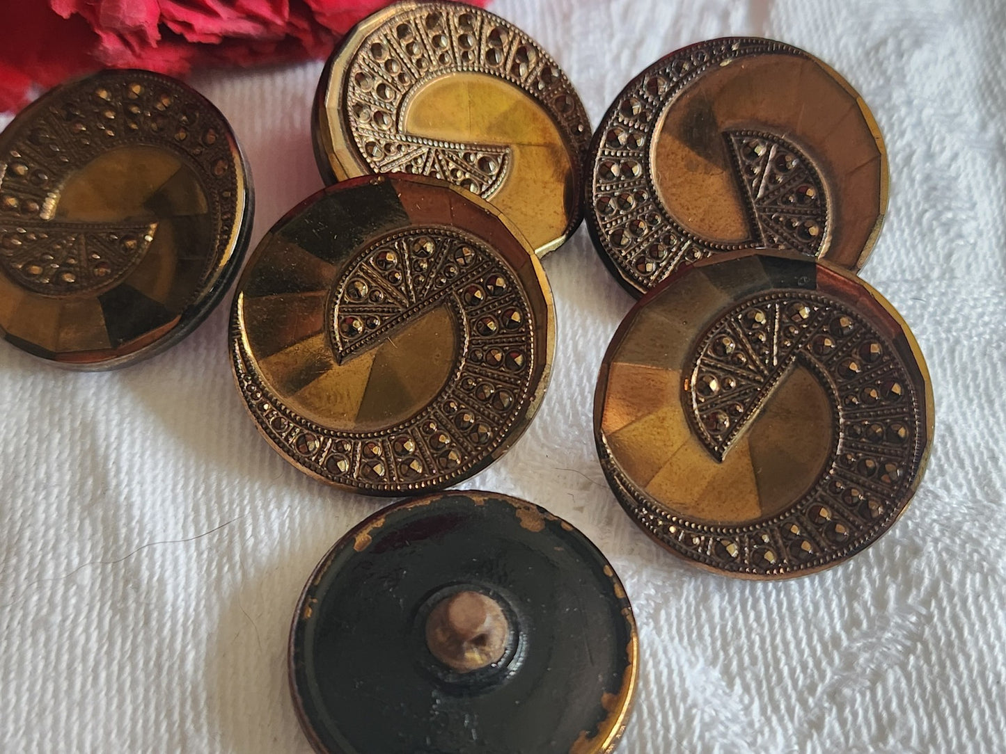 Lot 6 boutons anciens en verre marron facette superbe pied metal 2,2 cm ref 1458